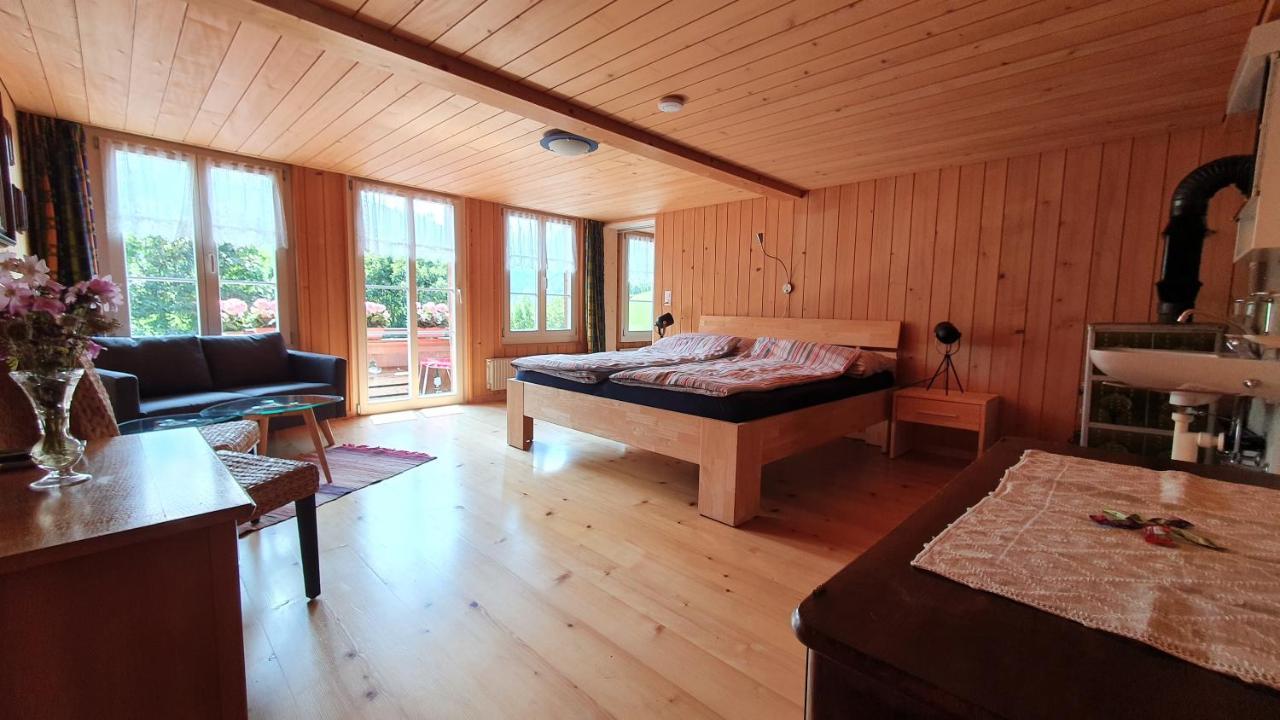 Adlerhorst - Apartment Im Niedersimmental Oey Buitenkant foto